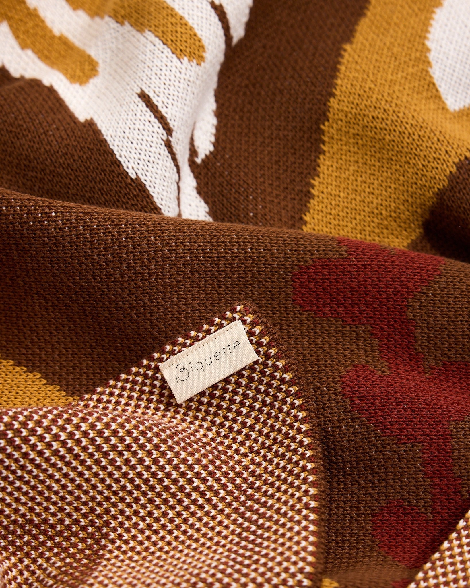 Ceremony Throw Blanket - Biquette