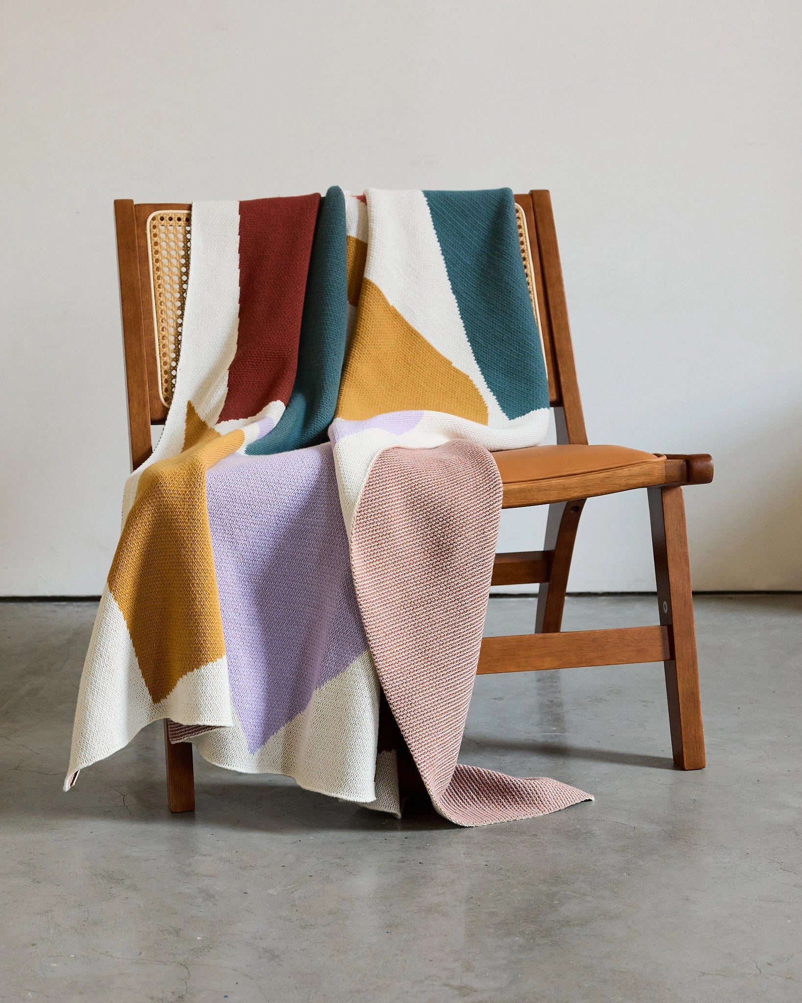 Easy Breezy Throw Blanket - Biquette