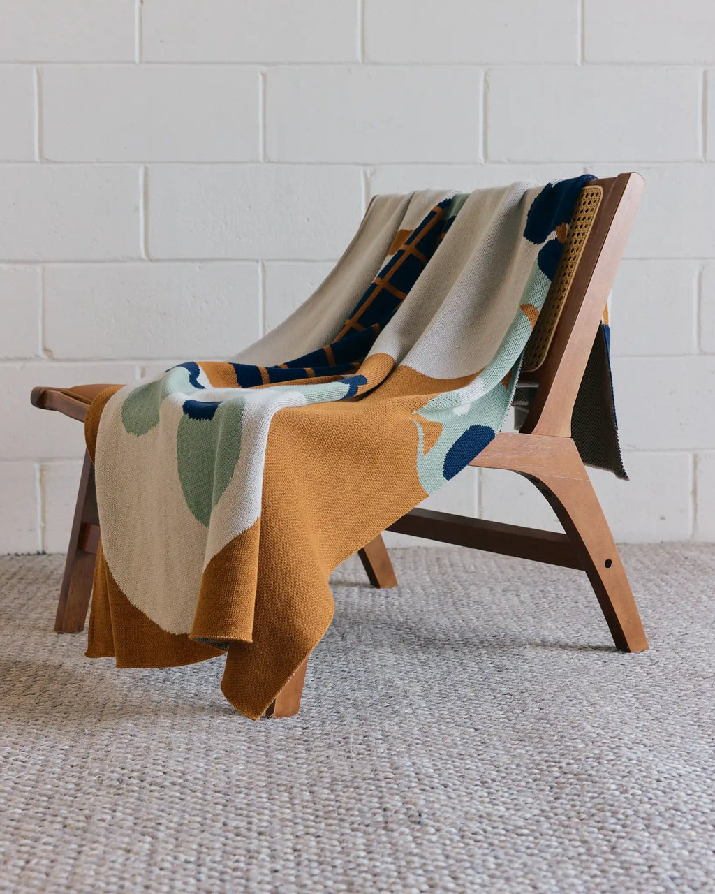 Breakfast - Throw Blanket - Biquette