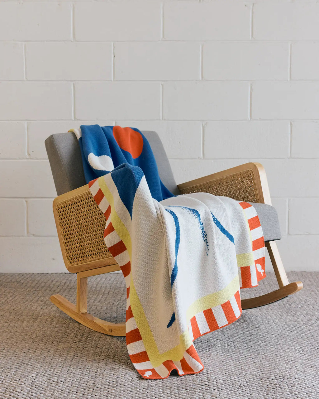 Lovebirds - Throw Blanket - Biquette