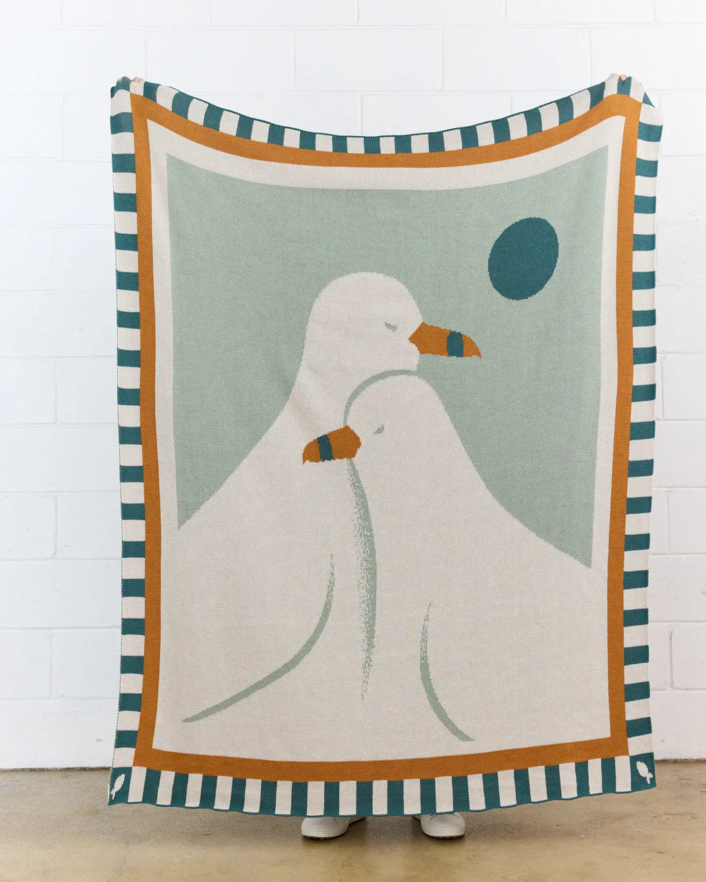 Lovebirds - Throw Blanket - Biquette