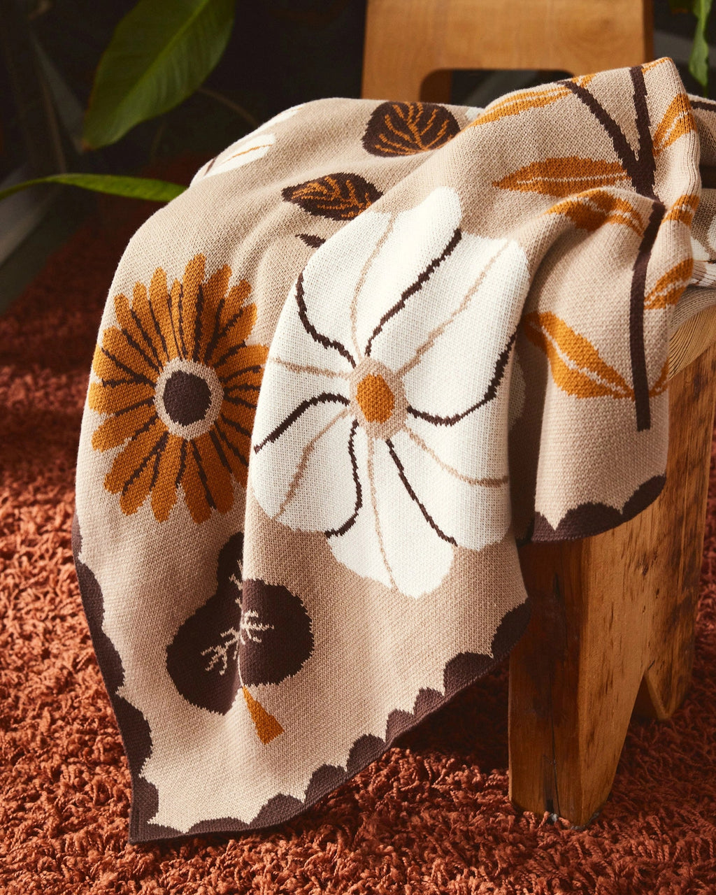 Petals Throw Blanket - Biquette