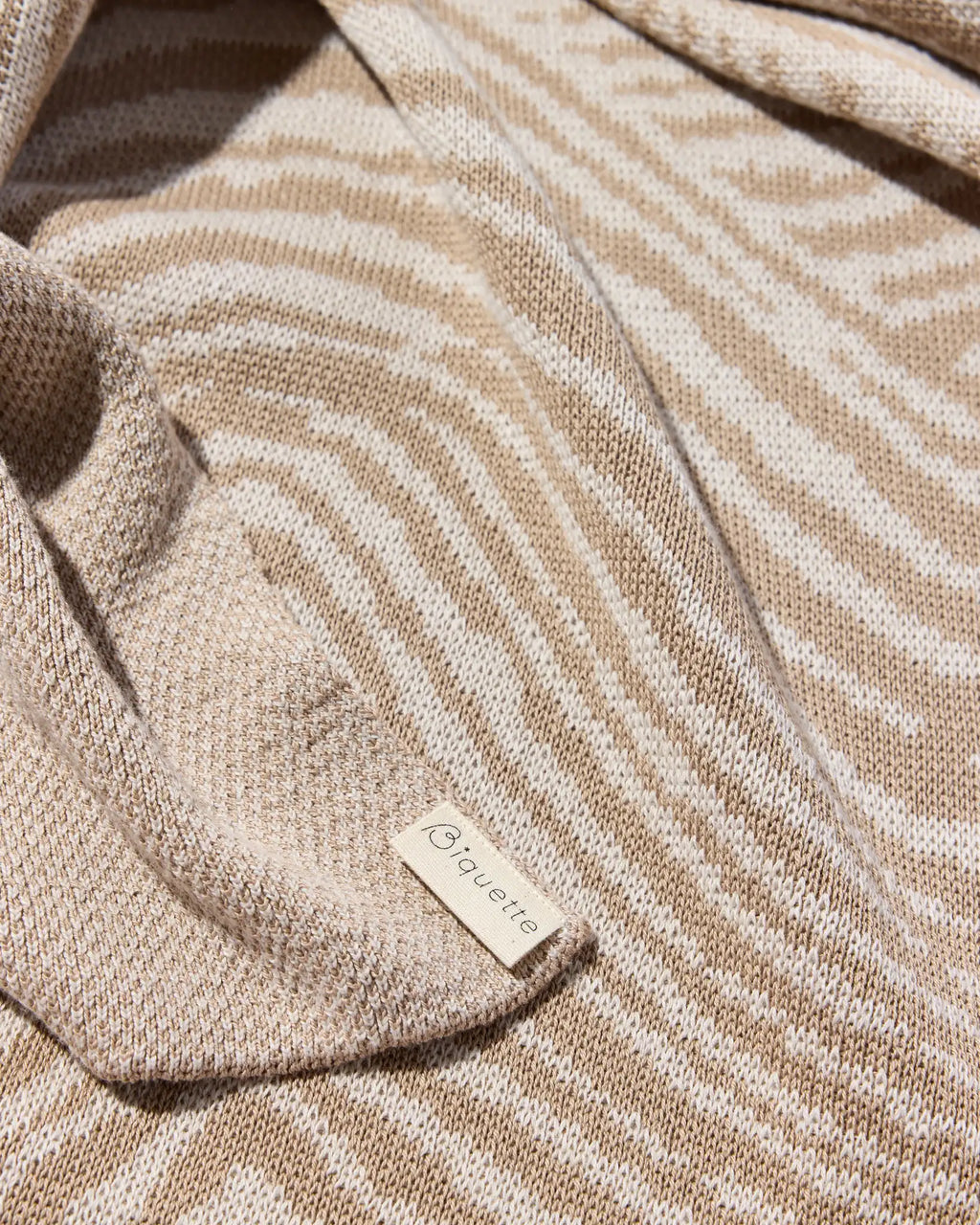 Swifts - Throw Blanket - Biquette