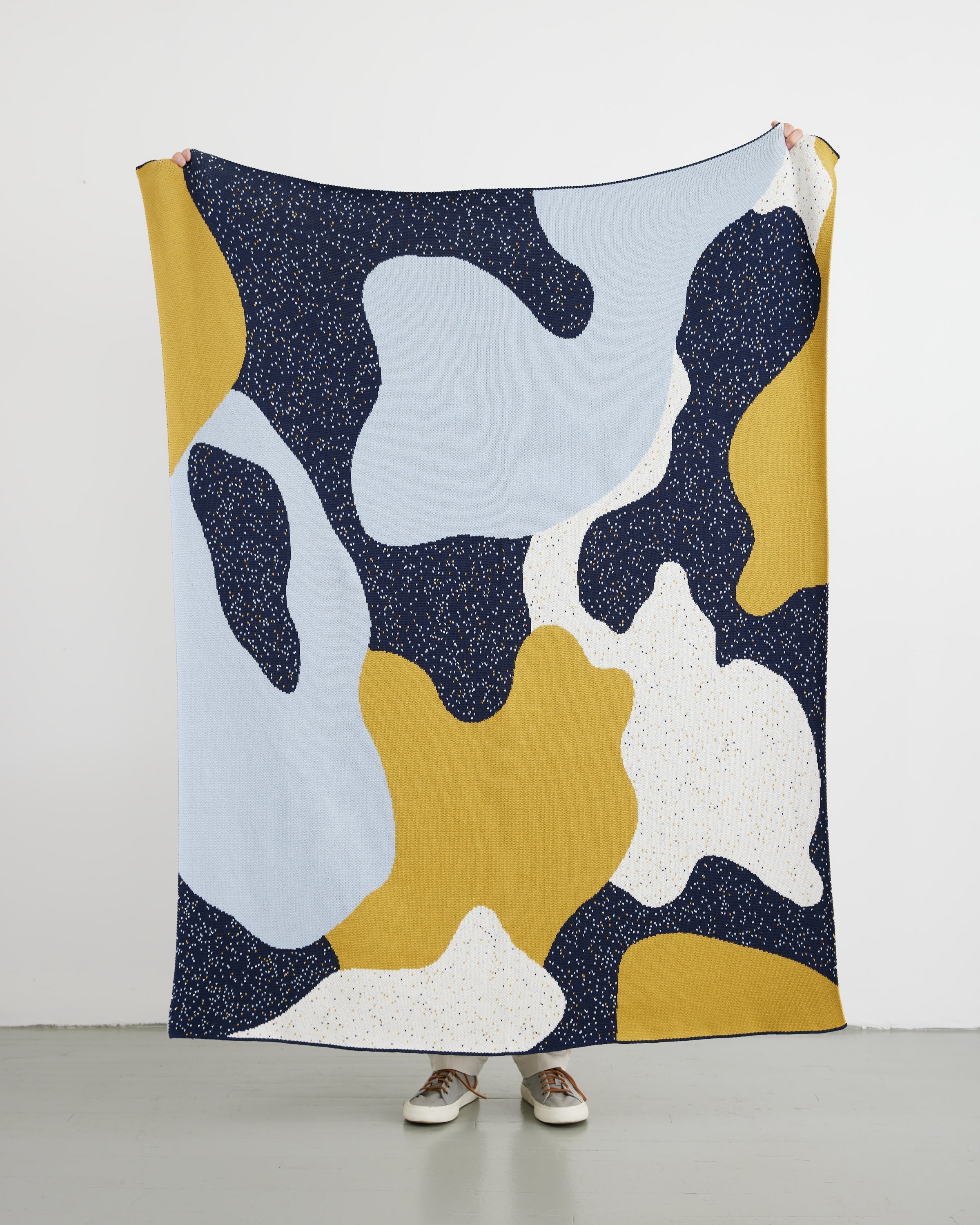 Yellow throw blanket online and pillows